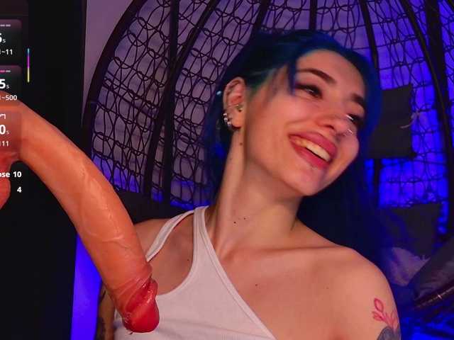 AriaVoss live cam on BongaCams
