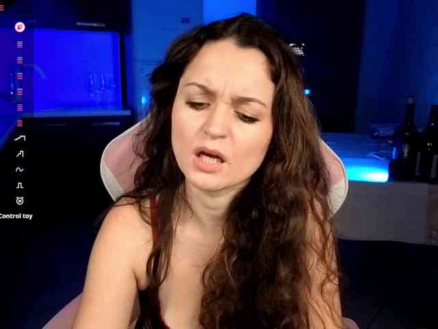 milana_booty webcam