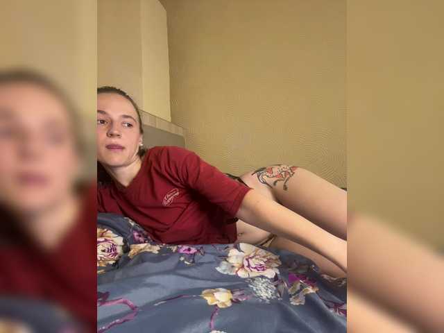 EllieTonee live cam on BongaCams