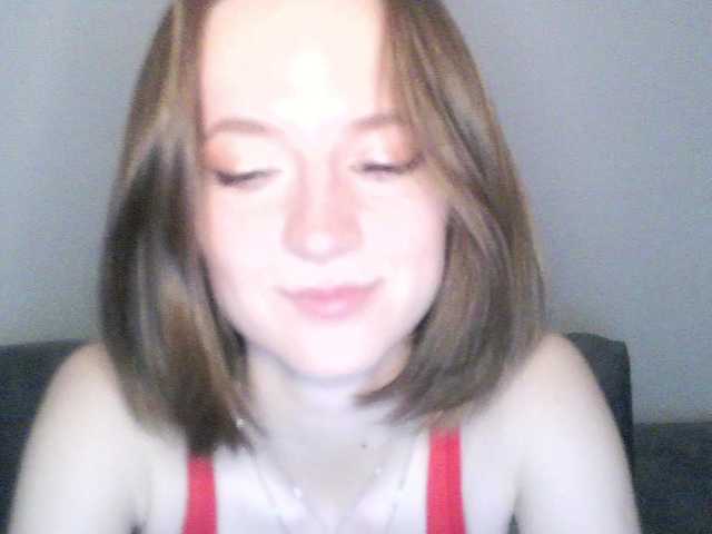 EllieTonee