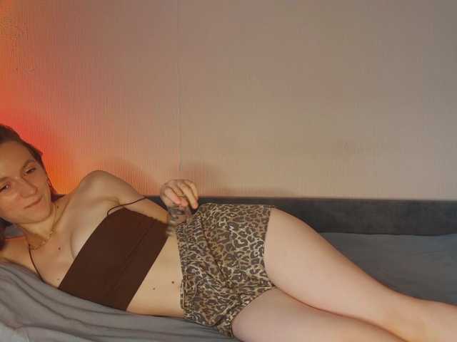 EllieTonee live cam on BongaCams