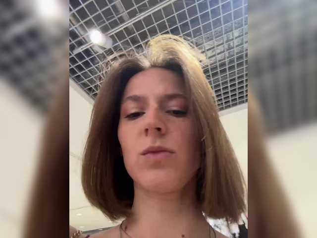 Live трансляция EllieTonee - slutnetki.online