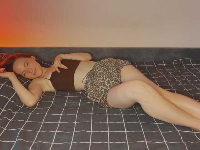 ellietonee cam belle
