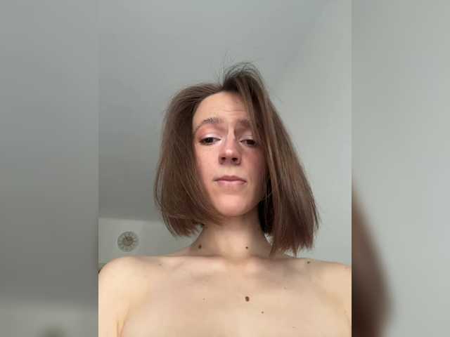 EllieTonee
