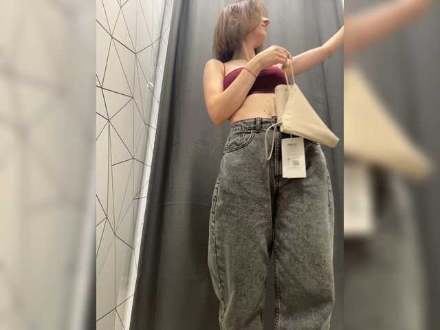 EllieTonee live cam on BongaCams