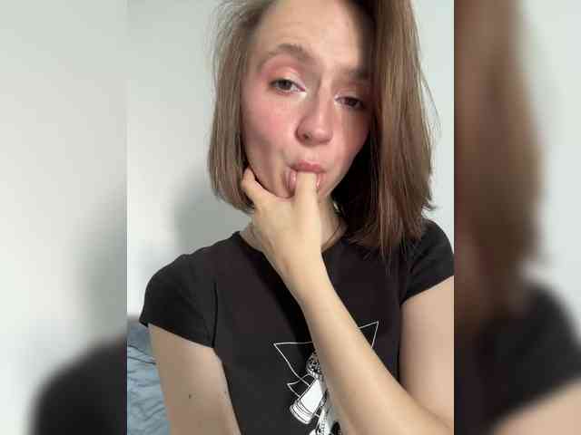 EllieTonee Sex Cam Show