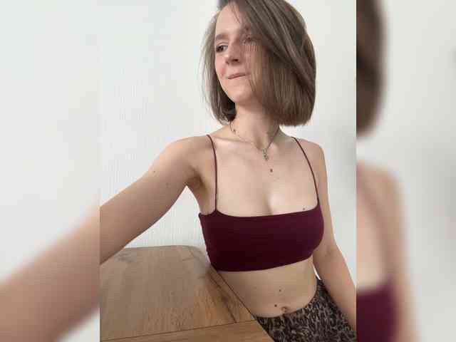 EllieTonee Sex Cam Show