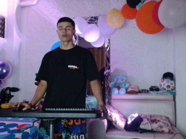 alexander-cr live cam