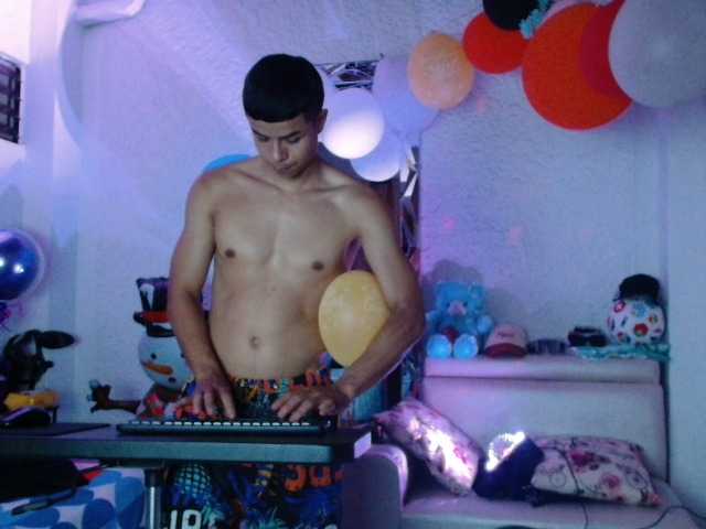 alexander-cr live cam