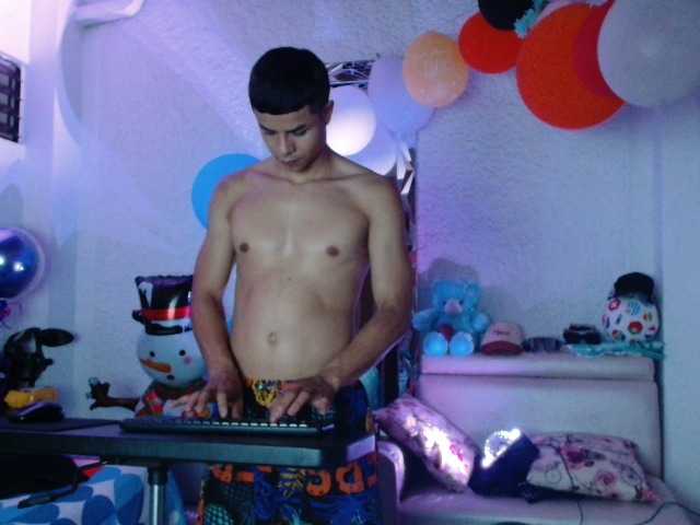 alexander-cr live cam