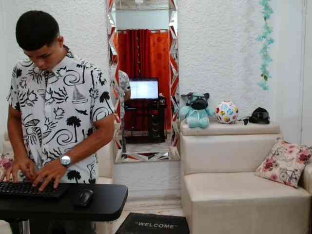 alexander-cr Sex Cam Show