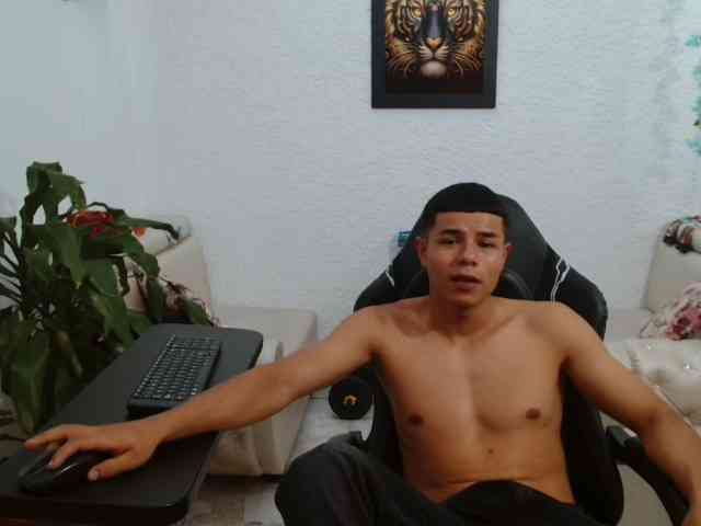 alexander-cr Sex Cam Show