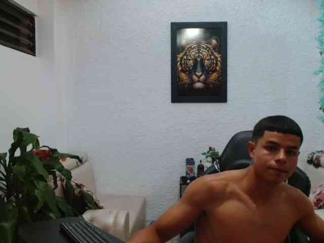 alexander-cr Sex Cam Show