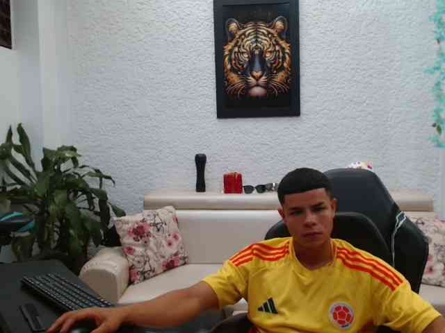 alexander-cr alexander-cr