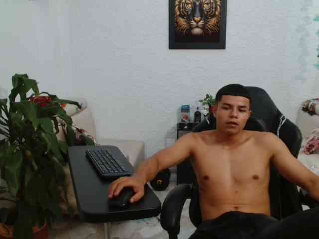alexander-cr Sex Cam Show