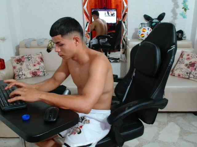 alexander-cr Sex Cam Show