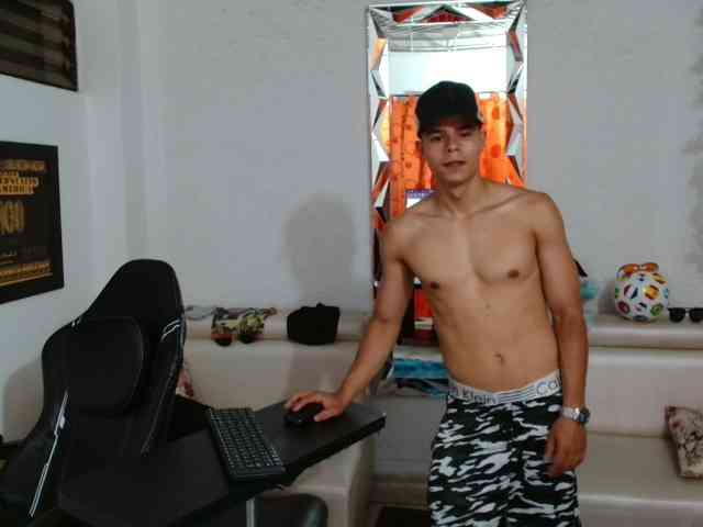 alexander-cr Sex Cam Show