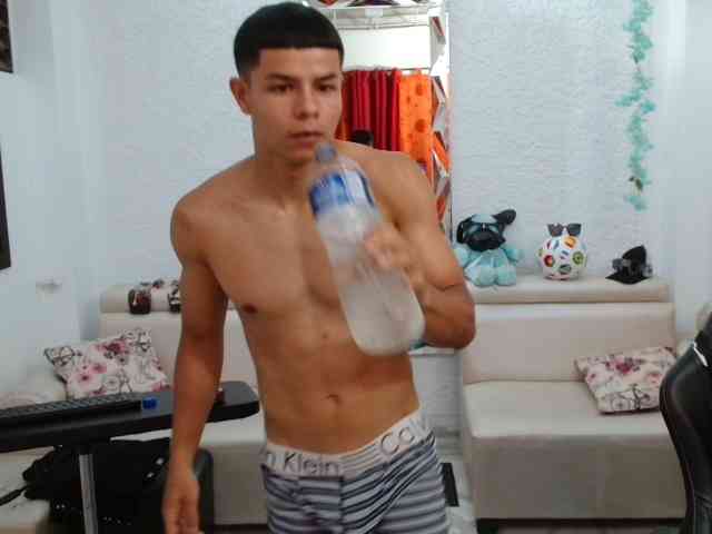 alexander-cr Sex Cam Show