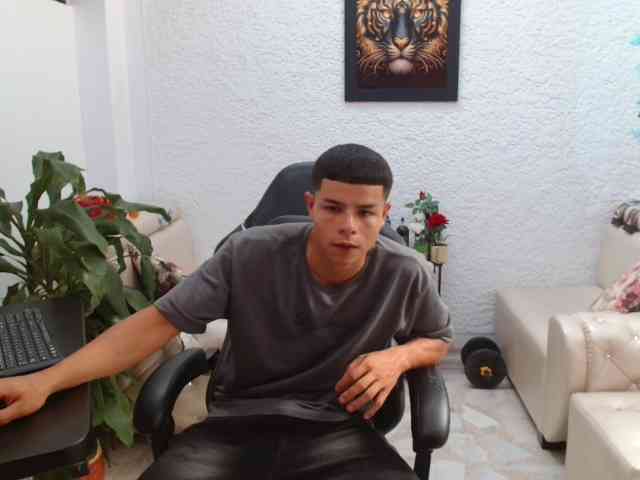 alexander-cr Sex Cam Show
