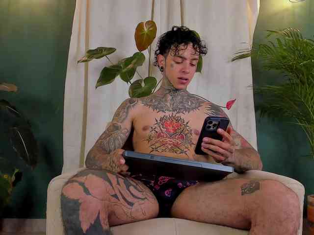 Aronford Sex Cam Show