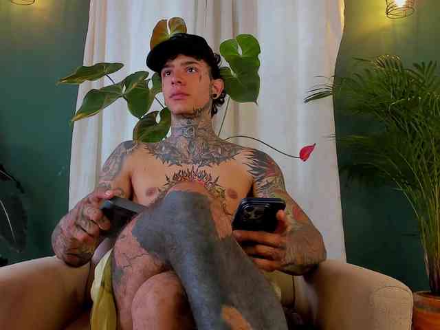 Aronford Sex Cam Show