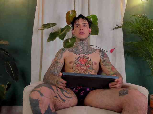 Aronford Sex Cam Show