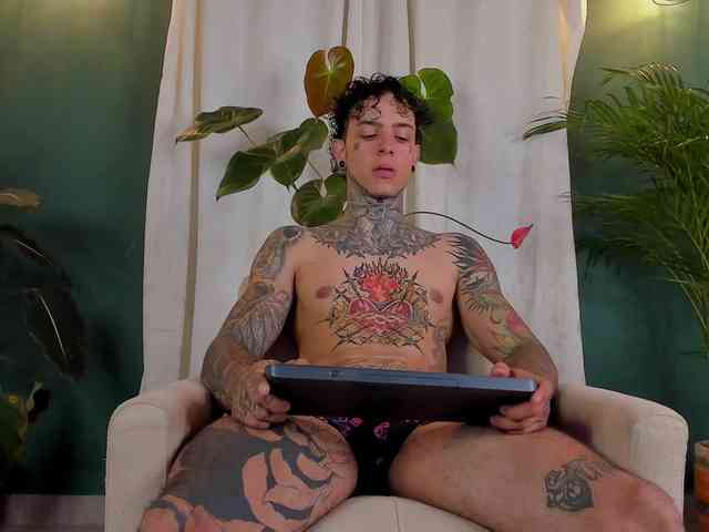 Aronford Sex Cam Show
