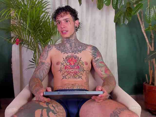 Aronford Sex Cam Show