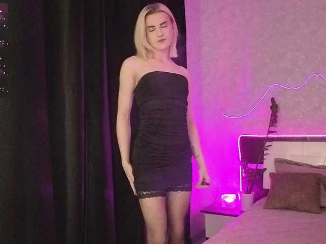 vulgarblondee live cam