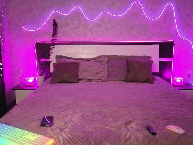vulgarblondee live cam