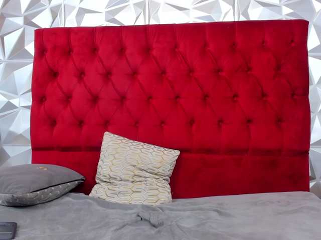 nataly-boobs live cam on BongaCams