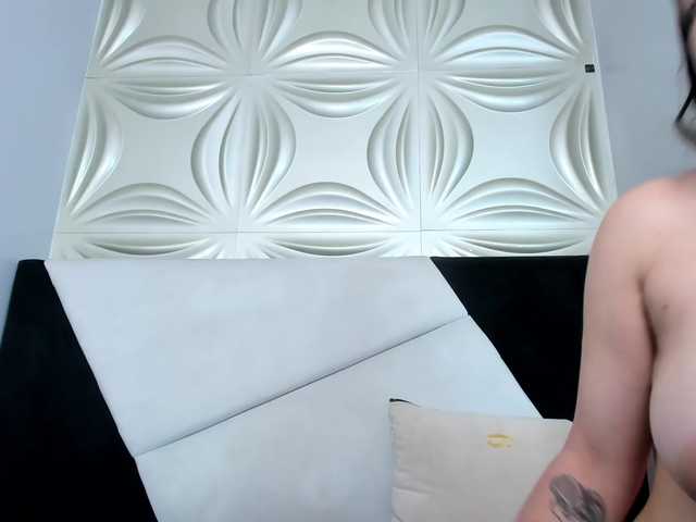 nataly-boobs live cam on BongaCams