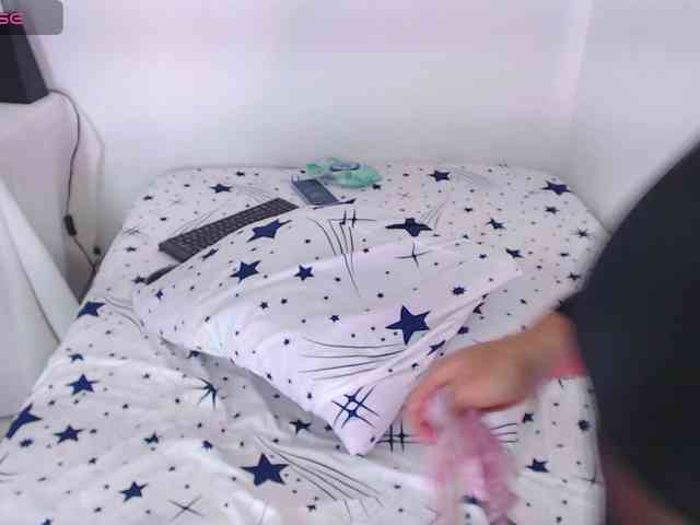aliice-jonnes webcam
