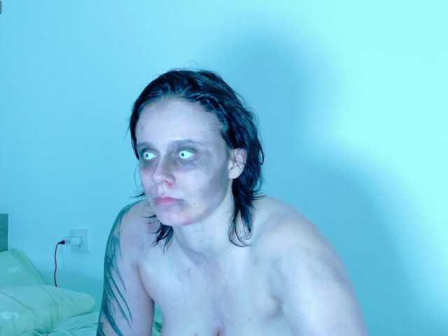 Red-RoxyFoxy live cam on BongaCams