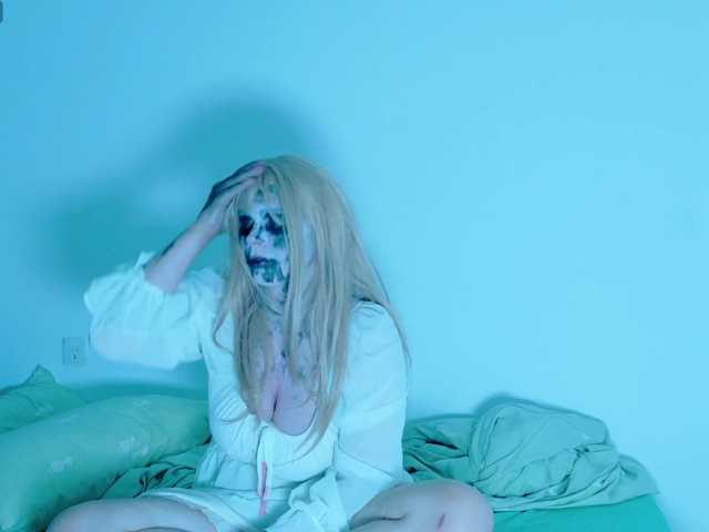 Red-RoxyFoxy live cam on BongaCams