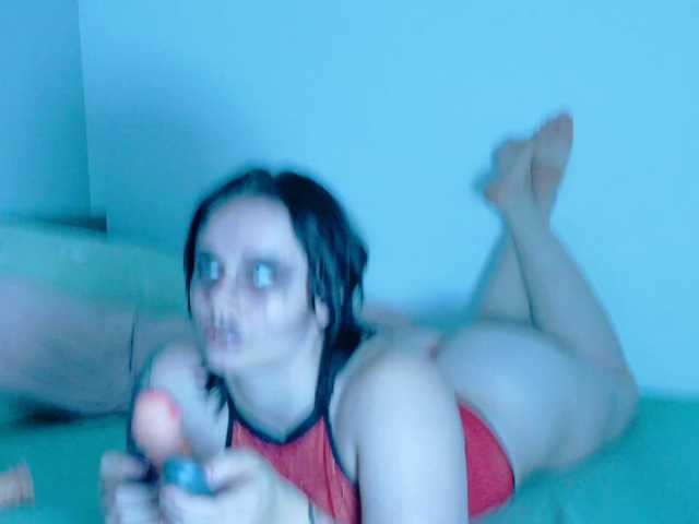 Red-RoxyFoxy live cam on BongaCams