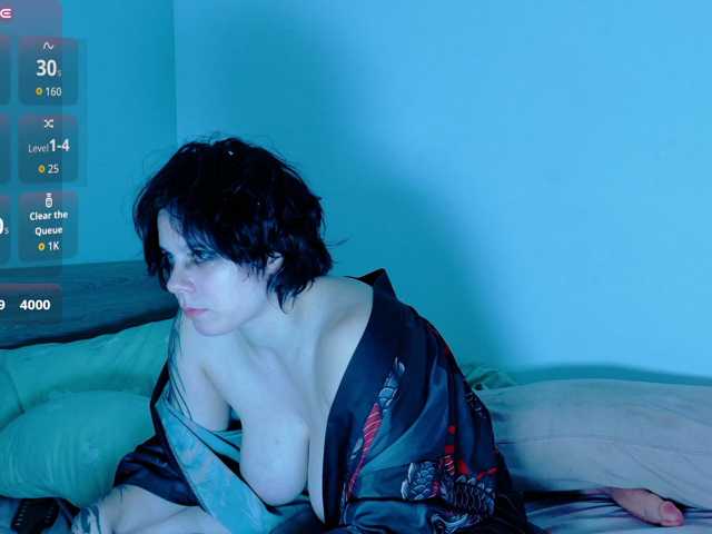Red-RoxyFoxy live cam on BongaCams