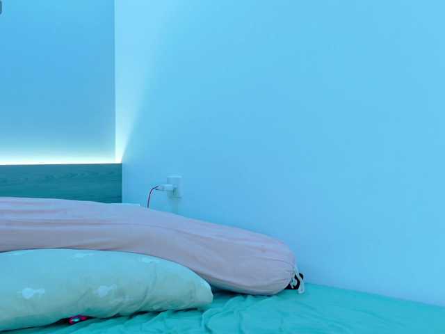 Red-RoxyFoxy live cam on BongaCams