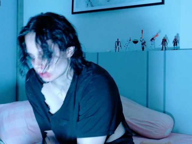 Red-RoxyFoxy live cam on BongaCams