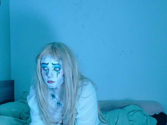Red-RoxyFoxy live cam on BongaCams