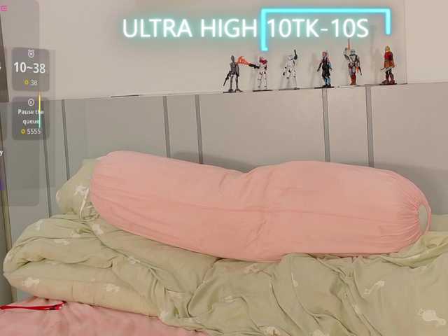 le modèle Red-RoxyFoxy est en webcam porno dans un show sur le site bongacams, il possède les tags suivants: White/Caucasian,Redhead,Shaved