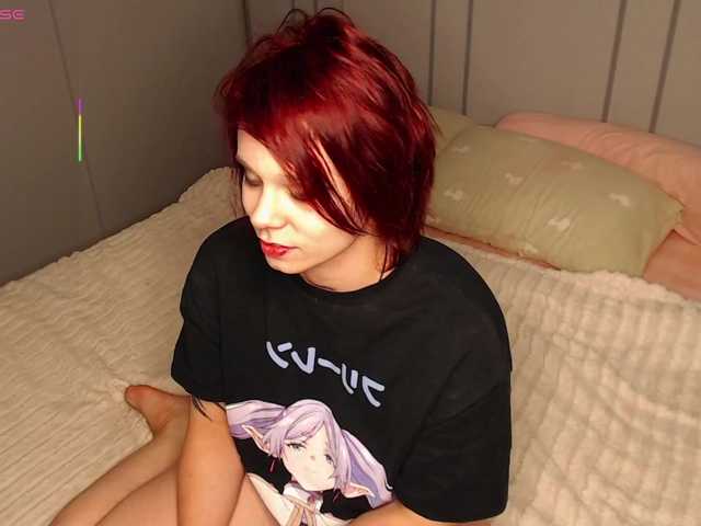 Red-RoxyFoxy live cam on BongaCams