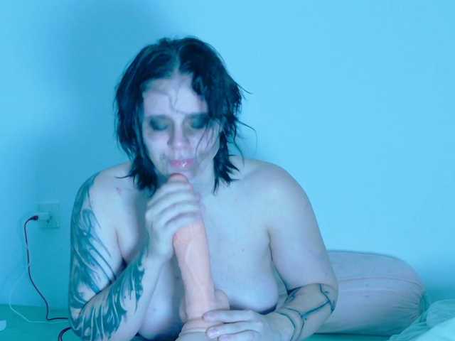 Red-RoxyFoxy live cam on BongaCams