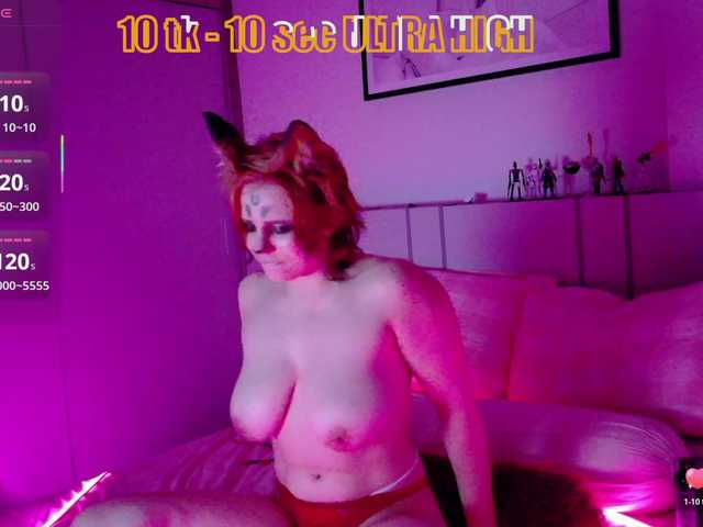 Red-RoxyFoxy