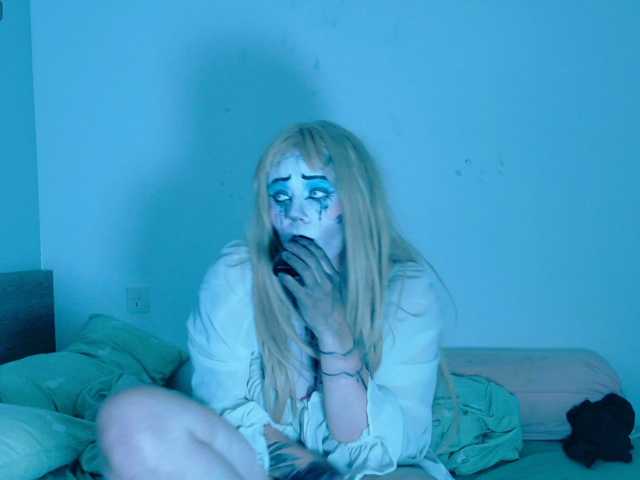 Red-RoxyFoxy live cam on BongaCams