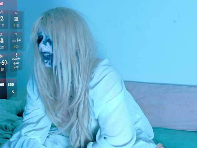 Red-RoxyFoxy live cam on BongaCams