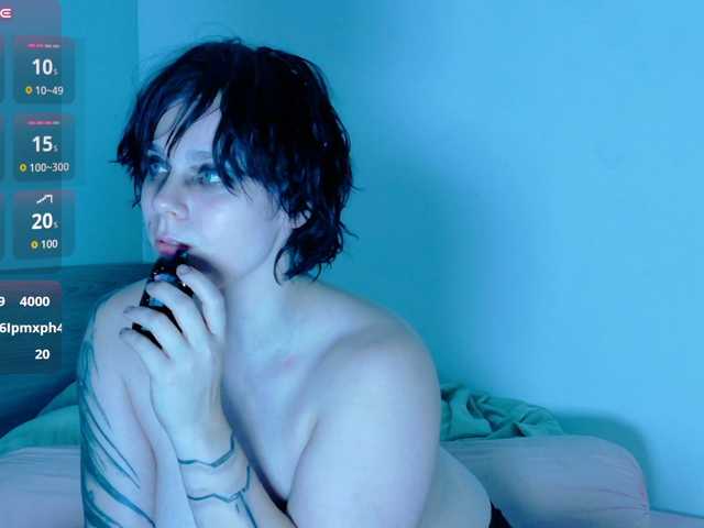 Red-RoxyFoxy
