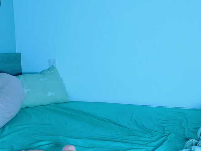 Red-RoxyFoxy live cam on BongaCams