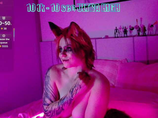 Red-RoxyFoxy