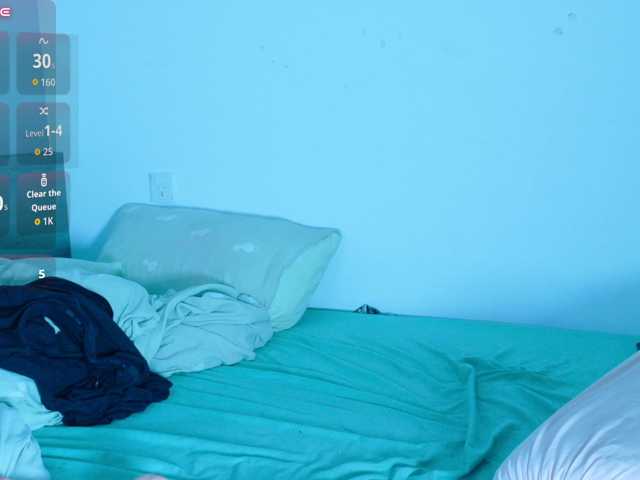 Red-RoxyFoxy live cam on BongaCams